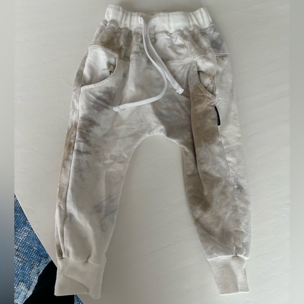Little biopsy white and tan marble jogger